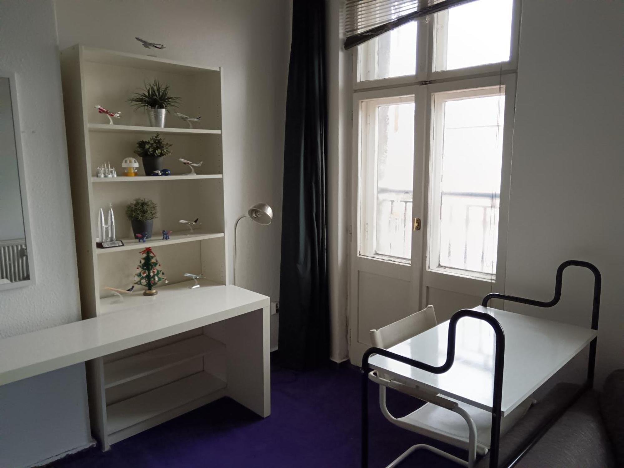 Private Bedroom Near Alexanderplatz In Sharing Apartment Berlin Exteriör bild